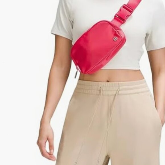 Lululemon belt bag , New With Tags Pink Fanny Bag - Picture 8 of 8